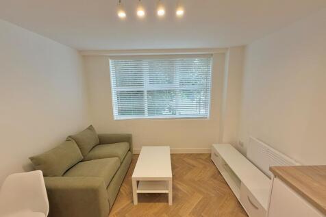 Cenydd Court, Cardiff photo 5