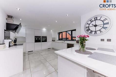 Kitchen diner view 3