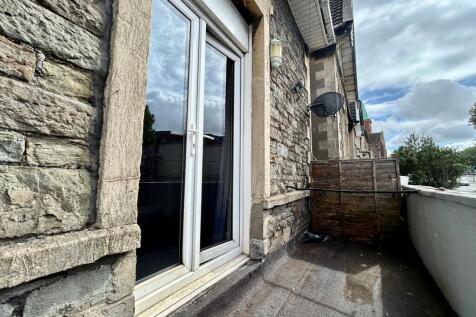 Wells Road photo 4