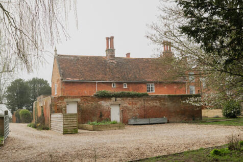 331265 - Elizabethan House, Shudy Camps-73.jpg