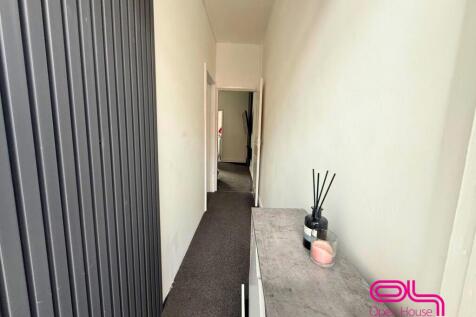 Moorfield Grove, Bolton photo 4