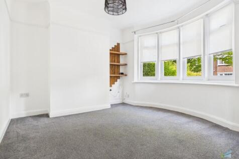 Rosefield Avenue, Bebington photo 4