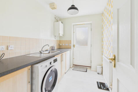 CAM04968G0-PR0050-STILL008