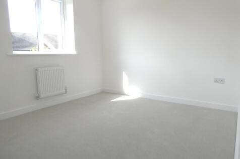 Towcester Court, Bourne photo 3