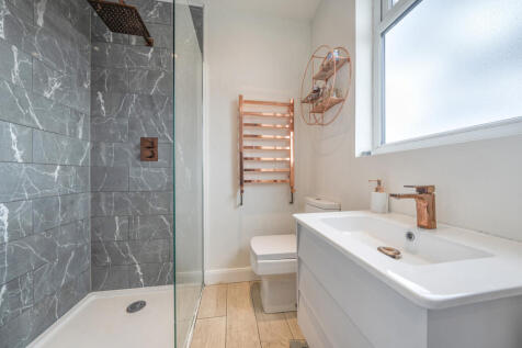 1354225-4-68c7de1...