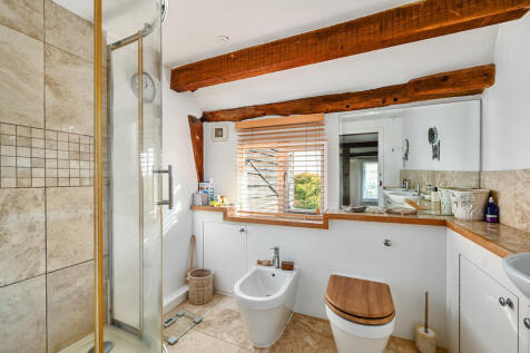 YEW TREE BARN - T...