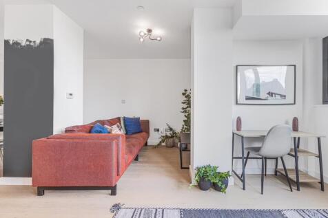 Hill House, Highgate Hill, Islington, London photo 3
