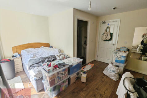 Aviation Avenue, Hatfield, AL10 photo 5