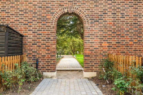 1364051-27-68e54f...