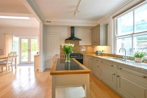 Kitchen &amp; breakfast room.JPG