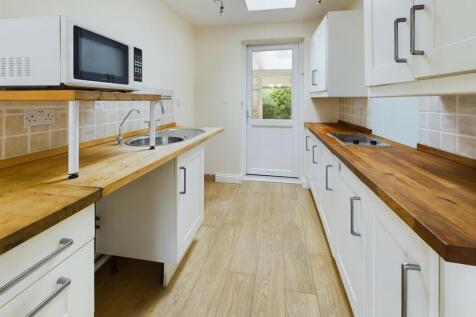 CAM02519G0-PR0119-STILL003