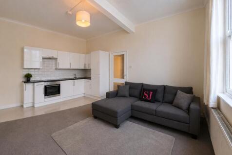 Lounge/Kitchen 