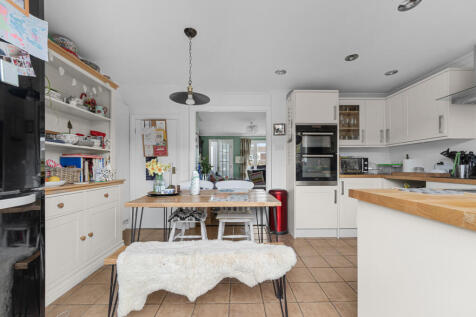 74 Evans Road-15