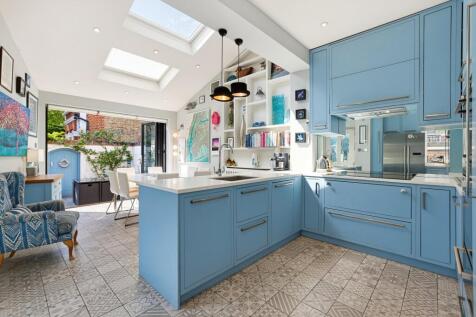 Kitchen/Dining