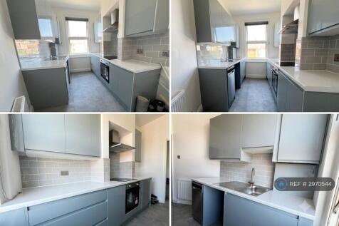 Kitchen - Bright Modern/Newly Installed