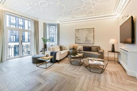 Knightsbridge Luxury  Flat 30, Wellington Court (2).jpg