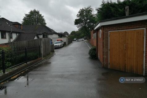 Private Approach Road