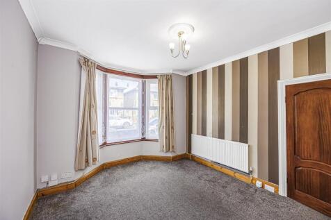 26 chesterfield Road-10.jpg
