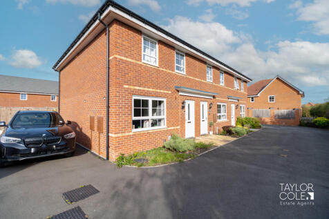 Tamworth, B78 - property photo