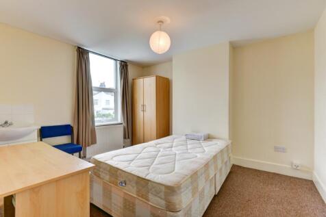 36 Beaconsfield Road-20