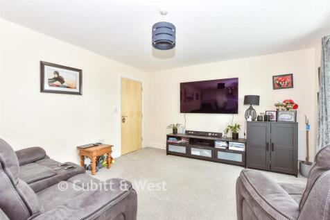 Lounge/Kitchen
