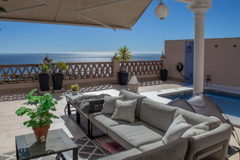 Patio &amp; sea view