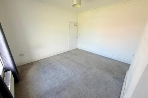 Woodlands Terrace, Gateshead, NE10 9HT photo 5