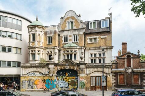 Albion Court E1