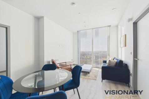 CAM03522G0-PR0229-STILL014