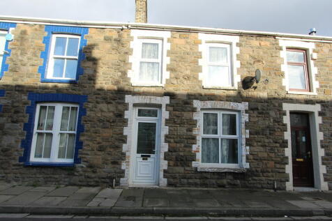 front of 16 Stuar...