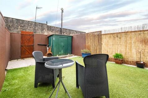Rear Enclosed Yard