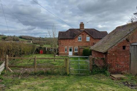 2 bed semi-detached house to rent Skimblescott Co