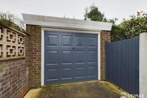 Garage.jpg