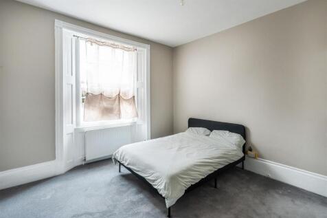 Flat-2-16-South-Street-2.jpg