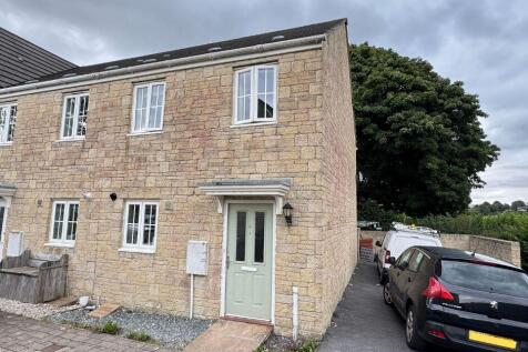 Tavistock, PL19 - property photo