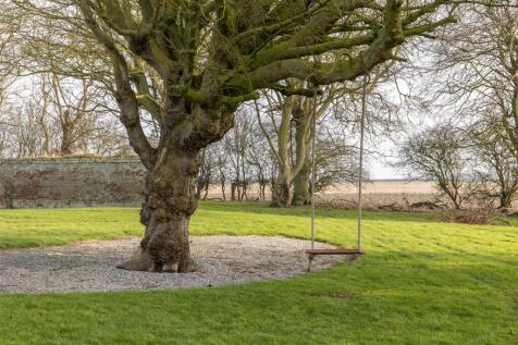 Highcliffe Manor External-11.jpg