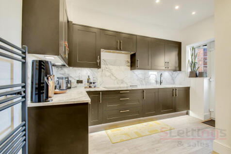 2 bed flat to rent Park Mansions, Hendon NW4