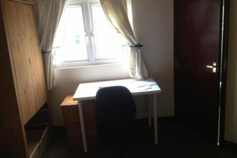 Ensuite Bedroom1.JPG