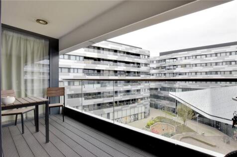 London, SE10 - property photo