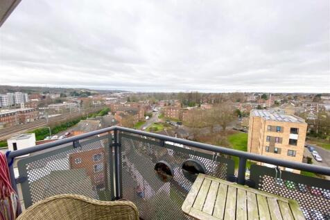 Balcony &amp; Views