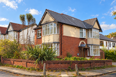 10 Chassen Road, Bolton