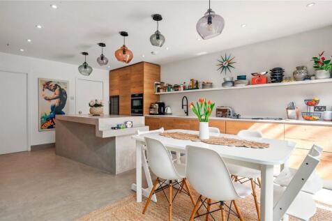 Kitchen/Dining