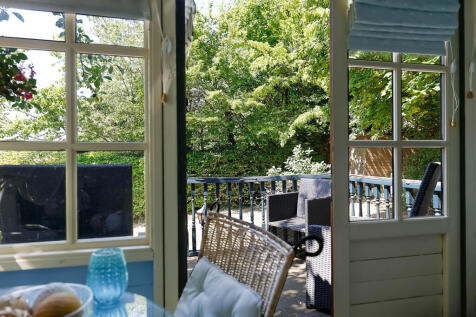Summer House 2