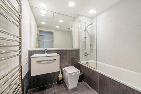27705 michael charles flat 1 2 middle lane 1 (Lar