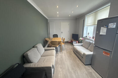 Kitchen/Living Area