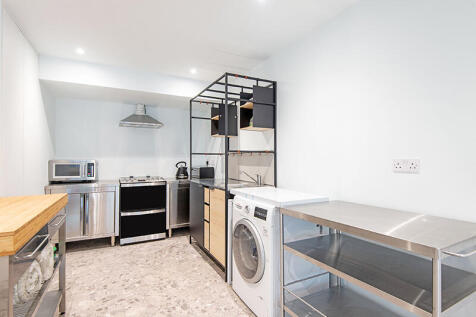 St Crispin's Close, Hampstead NW3 photo 4