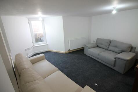 30RPA-Living Room 3.JPG
