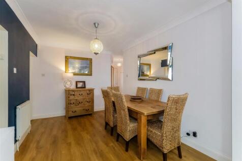 , Rosslyn Avenue-8.jpg