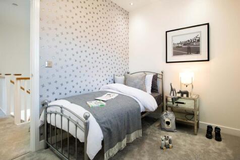 Single bedroom or extra home office