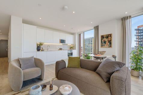 Apex One, London, SW8 photo 4